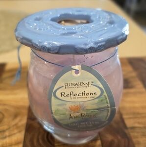 Florasense Reflections Aqua Breeze Candle 13 oz with Candle Topper
